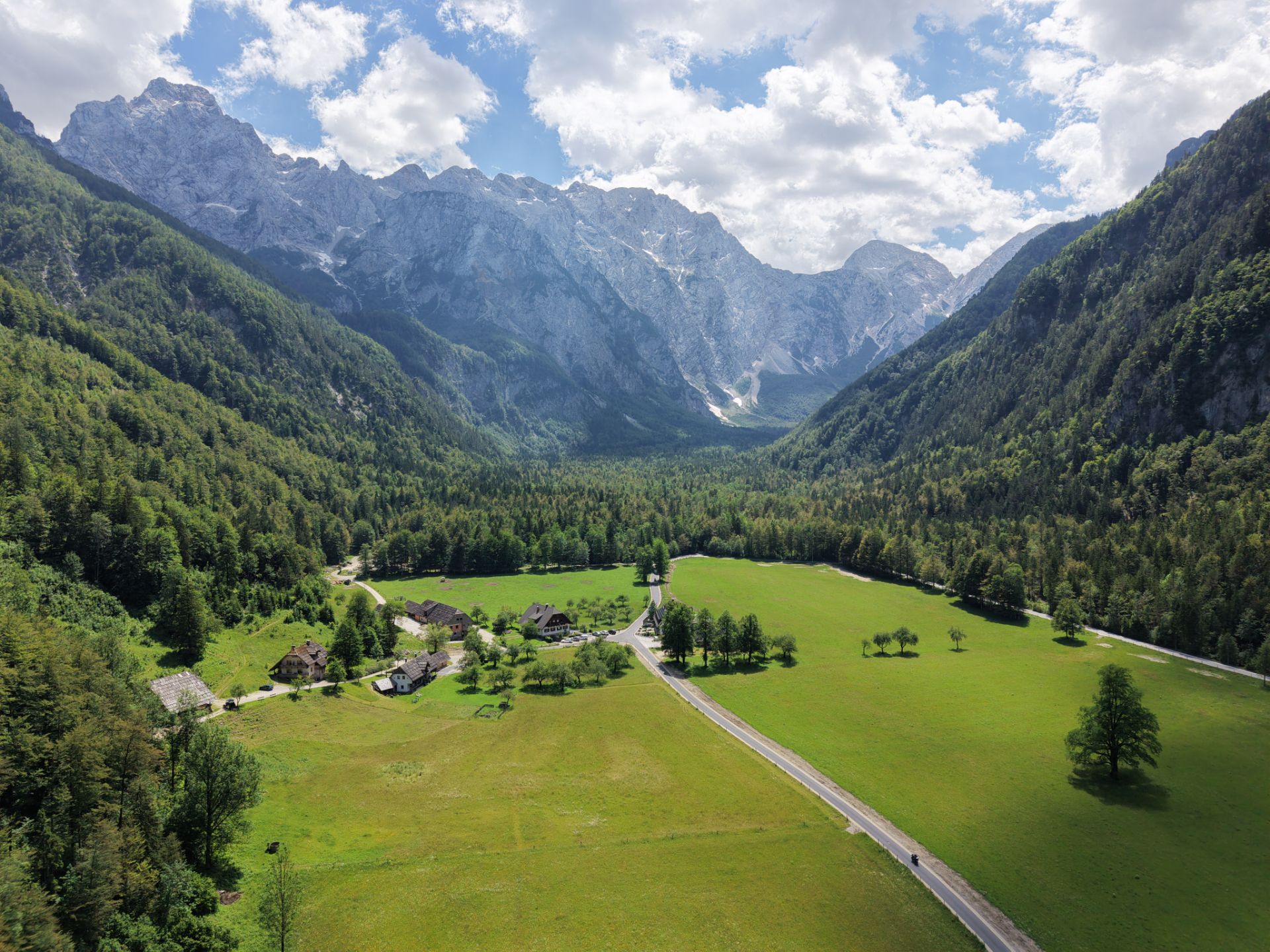 Nova cesta Logarska Dolina — Logarska Dolina — Interstar d.o.o.